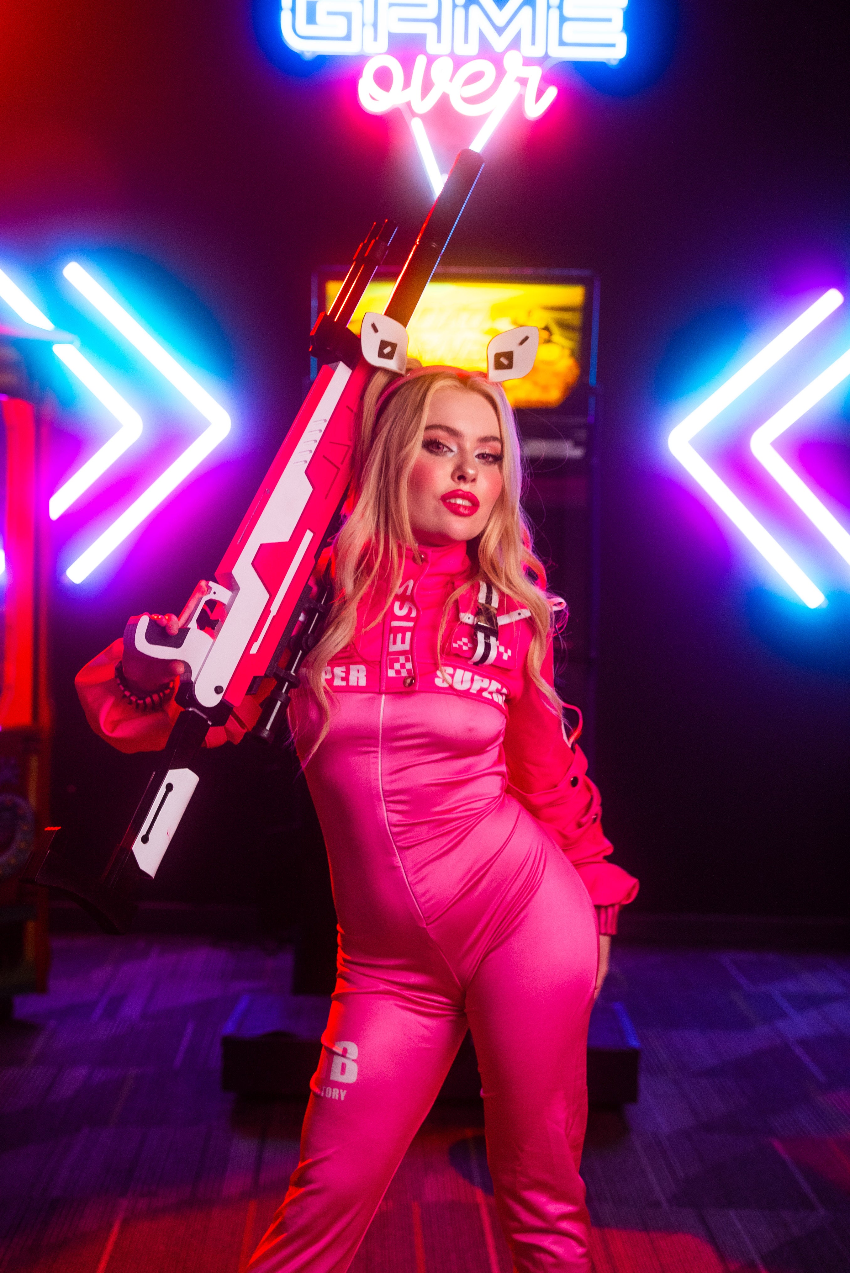 Alice NIKKE Cosplay Photo Set
